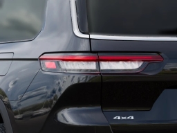Jeep Grand Cherokee L Laredo X 4x4 2026
