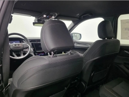 Jeep Grand Cherokee L Laredo 4x4 2026
