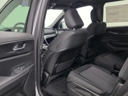 Jeep Grand Cherokee L Laredo 4x4 2026