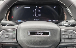 Jeep Grand Cherokee L Laredo 4x4 2026
