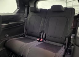 Jeep Grand Cherokee L Laredo 4x4 2026