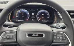 Jeep Grand Cherokee L Laredo 4x4 2026