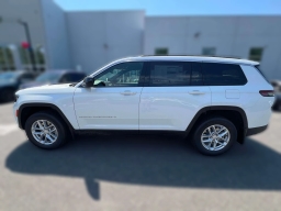 Jeep Grand Cherokee L Laredo 4x4 2026