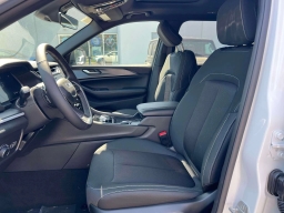 Jeep Grand Cherokee L Laredo 4x4 2026