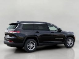 Jeep Grand Cherokee L Laredo X 4x4 2026