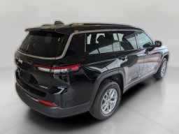 Jeep Grand Cherokee L Laredo 4x4 2026