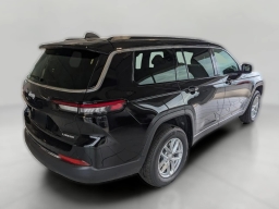 Jeep Grand Cherokee L Laredo 4x4 2026