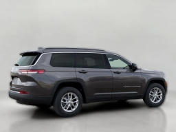 Jeep Grand Cherokee L Laredo 4x4 2026