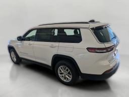 Jeep Grand Cherokee L Laredo X 4x4 2026