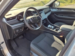 Jeep Grand Cherokee L Laredo X 4x4 2026