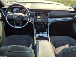 Jeep Grand Cherokee L Laredo X 4x4 2026