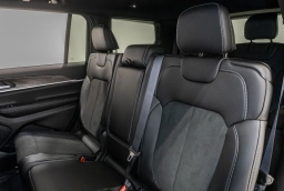 Jeep Grand Cherokee L Laredo Altitude 4x4 2026