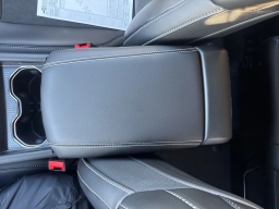 Jeep Grand Cherokee L Laredo Altitude 4x4 2026