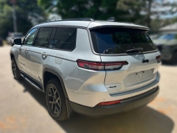 Jeep Grand Cherokee L Laredo Altitude 4x4 2026