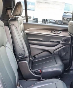 Jeep Grand Cherokee L Limited 4x4 2026