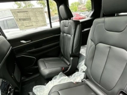 Jeep Grand Cherokee L Limited 4x4 2026
