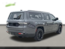 Jeep Grand Wagoneer L Limited 4x4 2026