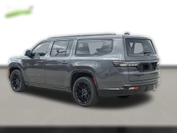 Jeep Grand Wagoneer L Limited 4x4 2026