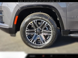 Jeep Grand Wagoneer 4x2 2026