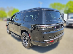 Jeep Grand Wagoneer Upland 4x4 2026