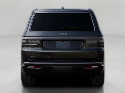 Jeep Grand Wagoneer Upland 4x4 2026