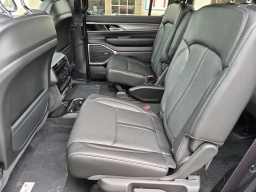 Jeep Grand Wagoneer Upland 4x4 2026