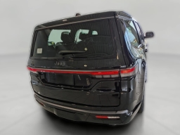 Jeep Grand Wagoneer Upland 4x4 2026