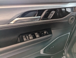Jeep Grand Wagoneer Upland 4x4 2026