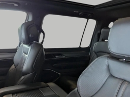 Jeep Grand Wagoneer Upland 4x4 2026