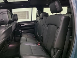 Jeep Grand Wagoneer Upland 4x4 2026
