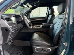 Jeep Grand Wagoneer Upland 4x4 2026