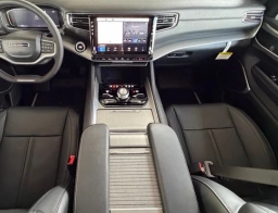 Jeep Grand Wagoneer Upland 4x4 2026