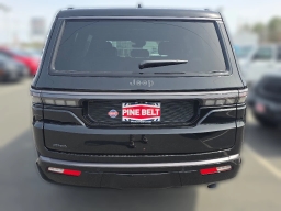Jeep Grand Wagoneer Limited Altitude 4x4 2026