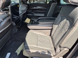 Jeep Grand Wagoneer Summit Reserve 4x4 2026