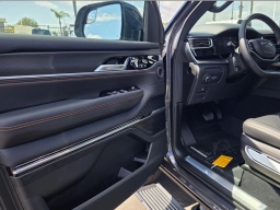 Jeep Grand Wagoneer Summit Reserve 4x4 2026