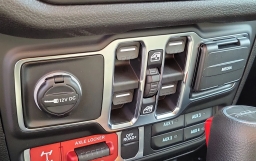 Jeep Gladiator Willys 4x4 2026