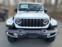 Jeep Gladiator Sahara 4x4 2026