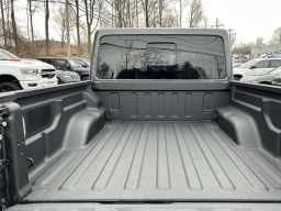 Jeep Gladiator Sahara 4x4 2026