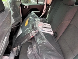 Jeep Gladiator Sport S 4x4 2026