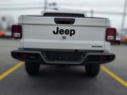Jeep Gladiator Sahara 4x4 2026