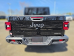 Jeep Gladiator Sahara 4x4 2026
