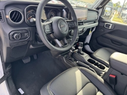 Jeep Gladiator Sahara 4x4 2026