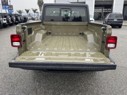 Jeep Gladiator Sport 4x4 2026