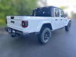 Jeep Gladiator Willys 4x4 2026