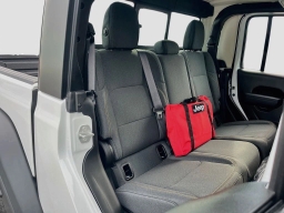 Jeep Gladiator Sport 4x4 2026