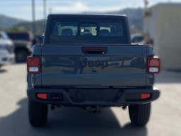 Jeep Gladiator Sport 4x4 2026