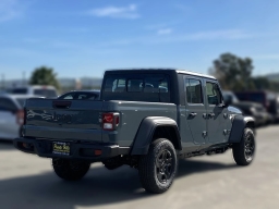Jeep Gladiator Sport 4x4 2026