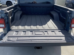 Jeep Gladiator Sport 4x4 2026