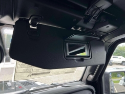 Jeep Gladiator Shadow Ops 4x4 2026