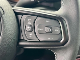 Jeep Gladiator Shadow Ops 4x4 2026